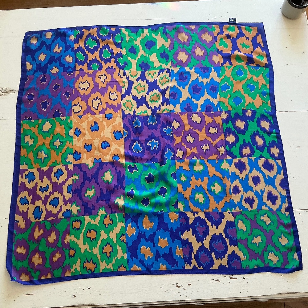 Vintage Honey brand colorful 100% Silk Art Deco scarf 31” x 31”